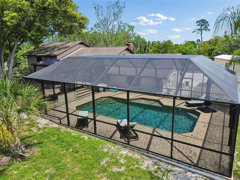 For Sale: $649,900 (5 beds, 4 baths, 2341 Square Feet)