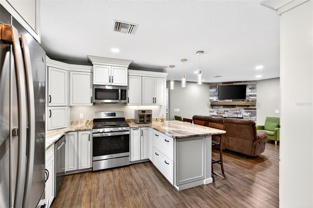 For Sale: $584,900 (4 beds, 3 baths, 2217 Square Feet)
