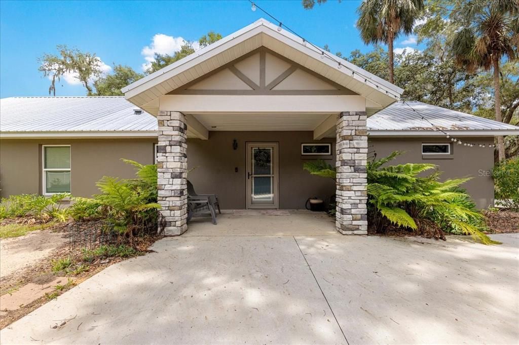 For Sale: $584,900 (4 beds, 3 baths, 2217 Square Feet)