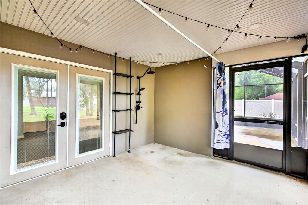 For Sale: $584,900 (4 beds, 3 baths, 2217 Square Feet)