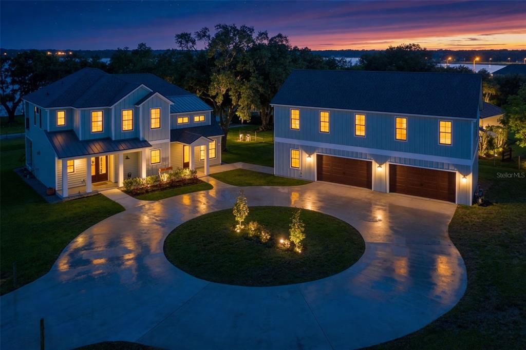 Vendido Recientemente: $1,450,000 (4 camas, 3 baños, 3623 Pies cuadrados)
