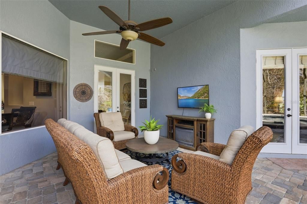 Active With Contract: $1,250,000 (5 beds, 4 baths, 3850 Square Feet)