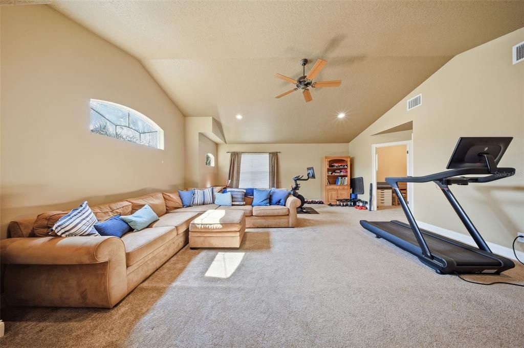 Active With Contract: $1,250,000 (5 beds, 4 baths, 3850 Square Feet)