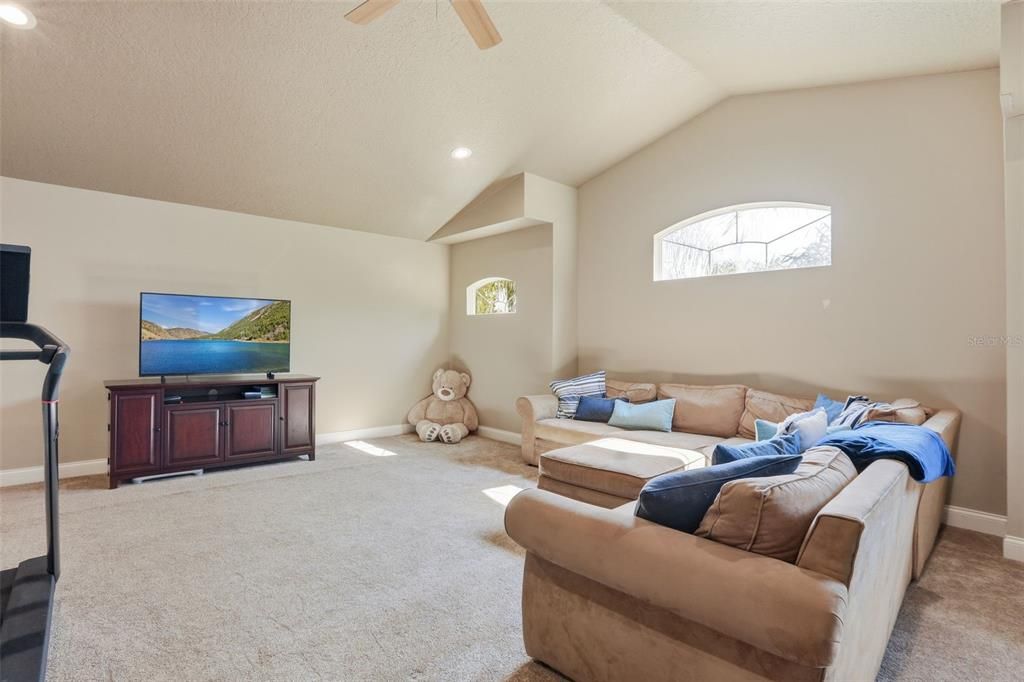 Active With Contract: $1,250,000 (5 beds, 4 baths, 3850 Square Feet)