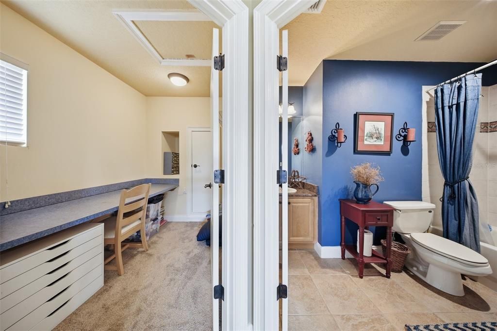 Active With Contract: $1,250,000 (5 beds, 4 baths, 3850 Square Feet)
