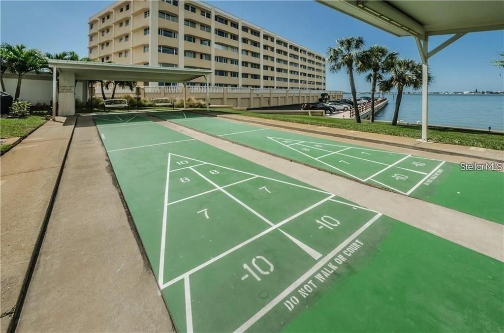 На продажу: $375,000 (2 спален, 2 ванн, 1440 Квадратных фут)