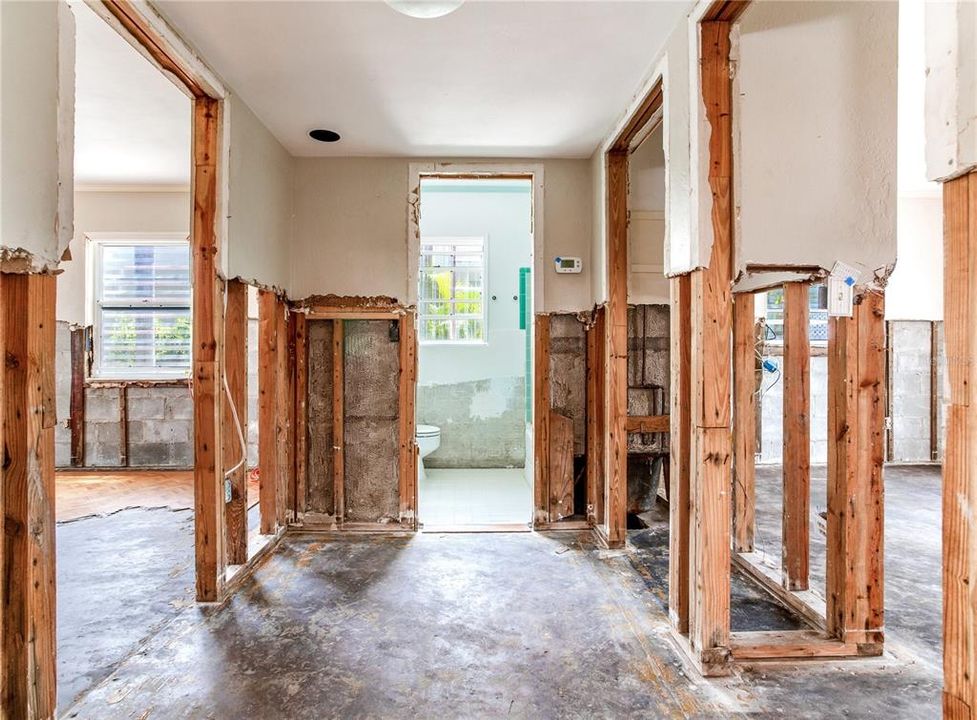 For Sale: $695,000 (3 beds, 2 baths, 1425 Square Feet)