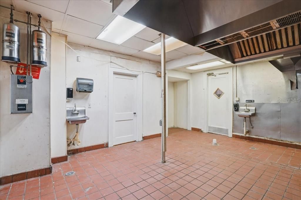 For Sale: $1,300,000 (0 beds, 0 baths, 6018 Square Feet)