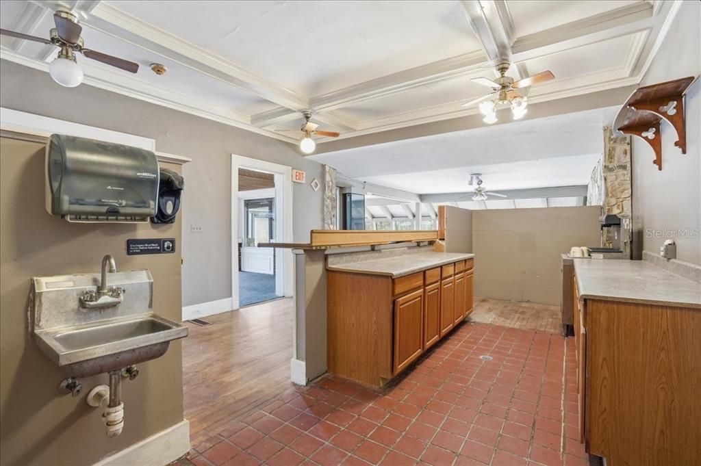 For Sale: $1,300,000 (0 beds, 0 baths, 6018 Square Feet)