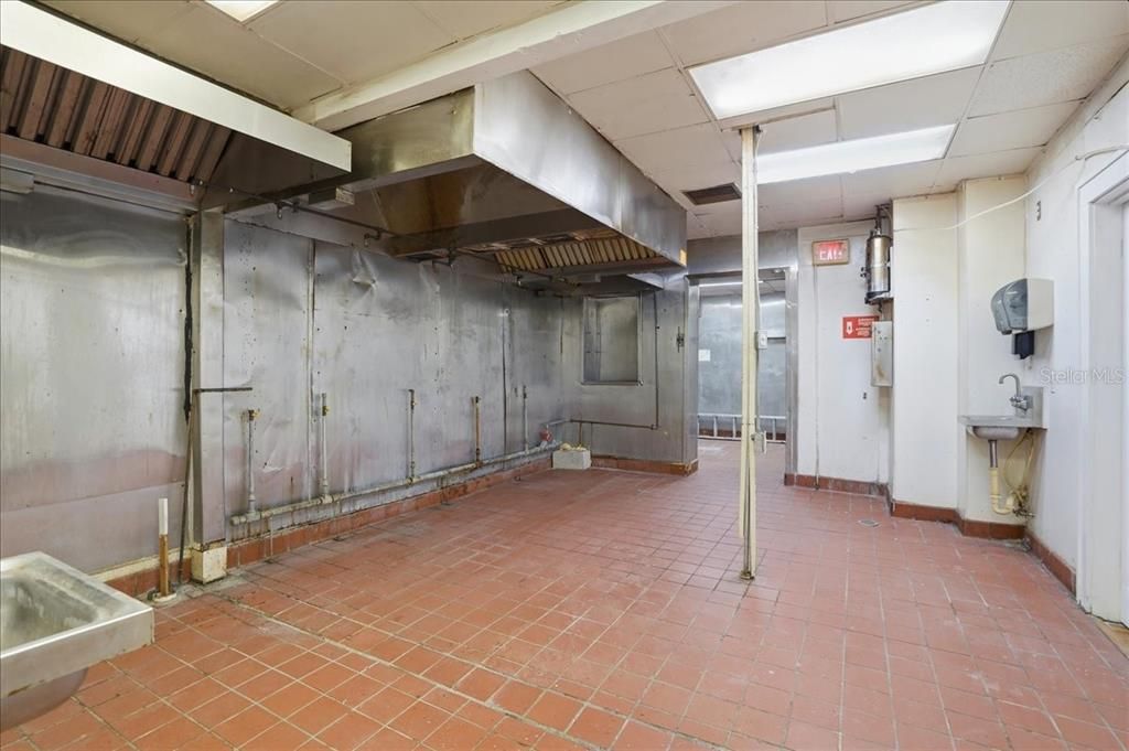 For Sale: $1,300,000 (0 beds, 0 baths, 6018 Square Feet)