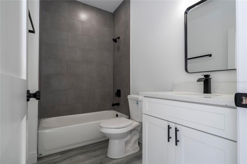 For Rent: $2,120 (4 beds, 2 baths, 1630 Square Feet)