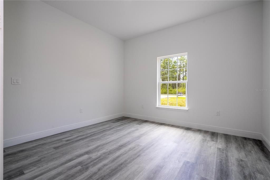 For Rent: $2,120 (4 beds, 2 baths, 1630 Square Feet)