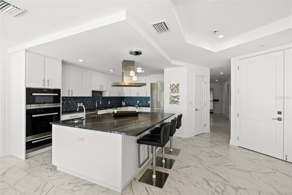 For Sale: $2,950,000 (3 beds, 3 baths, 2170 Square Feet)