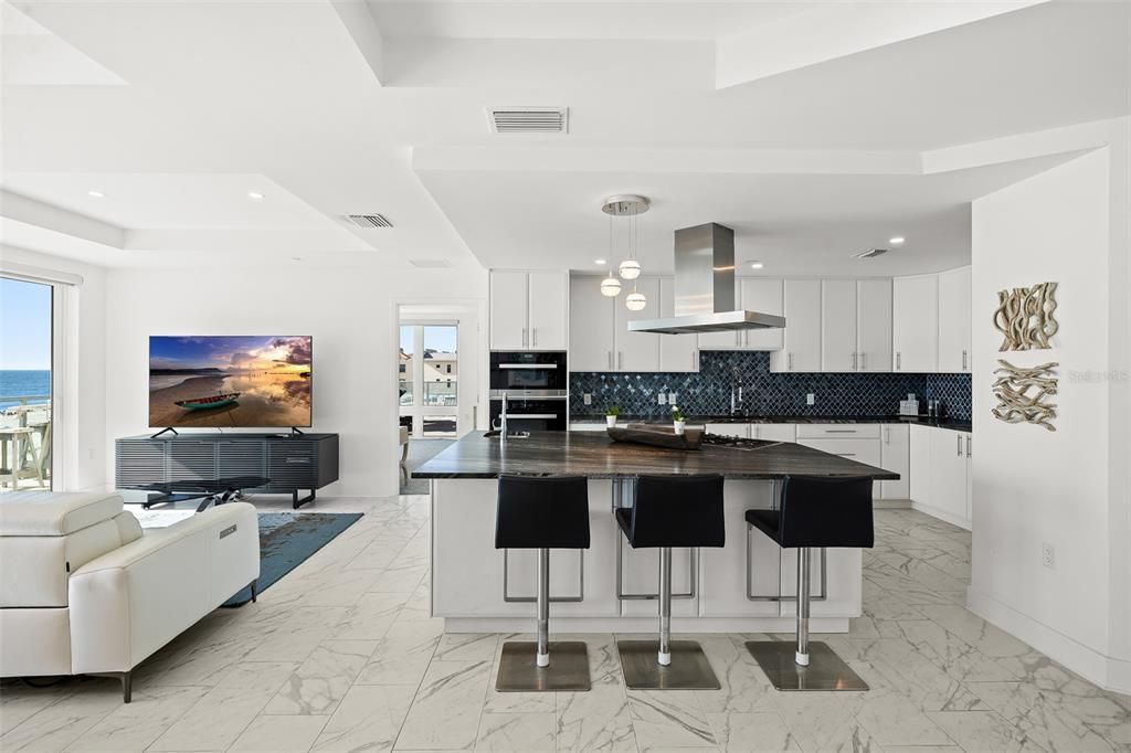 For Sale: $2,950,000 (3 beds, 3 baths, 2170 Square Feet)