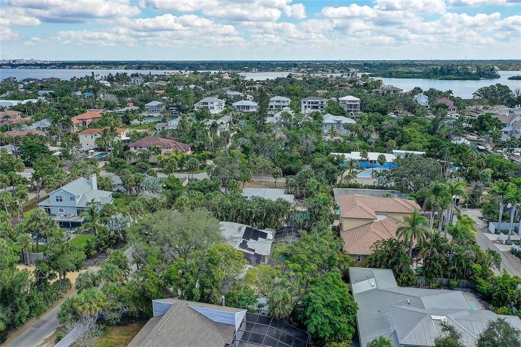 For Sale: $1,000,000 (0.30 acres)