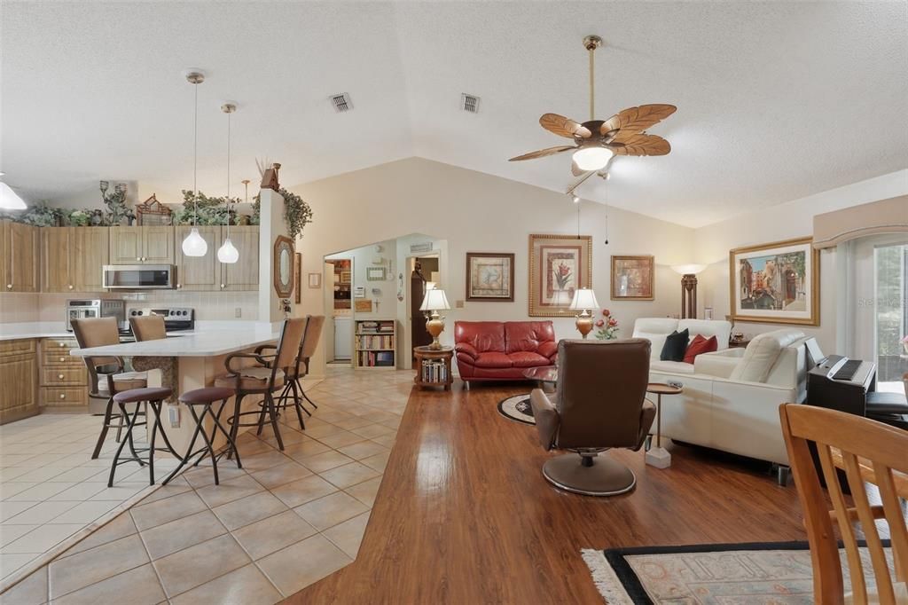 For Sale: $574,900 (3 beds, 2 baths, 1517 Square Feet)