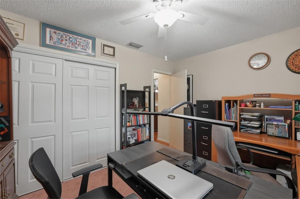 For Sale: $574,900 (3 beds, 2 baths, 1517 Square Feet)