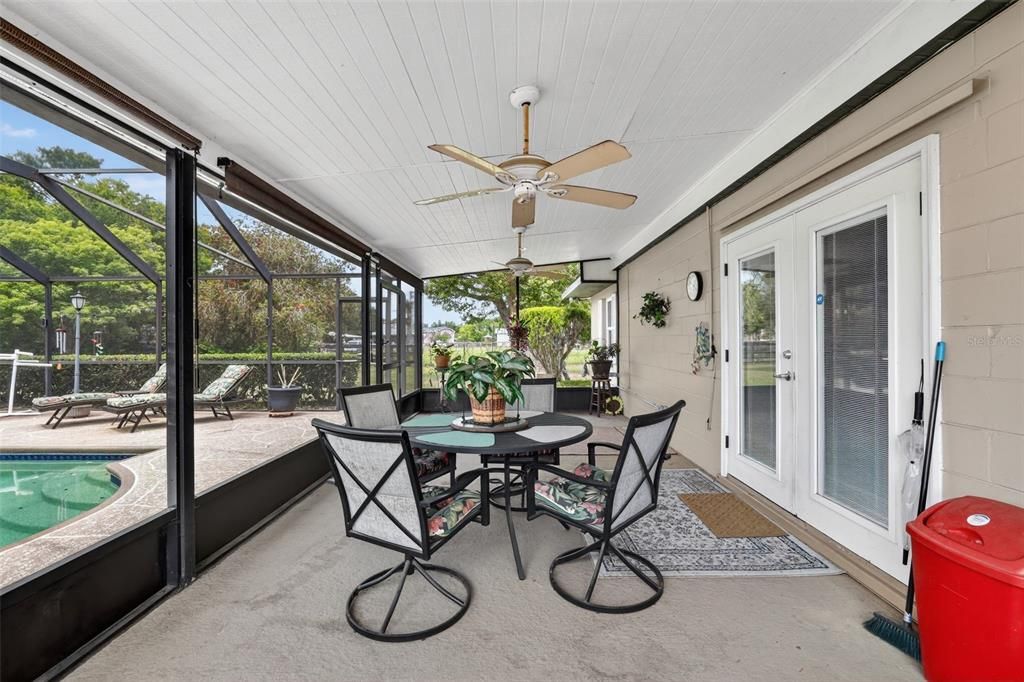For Sale: $574,900 (3 beds, 2 baths, 1517 Square Feet)