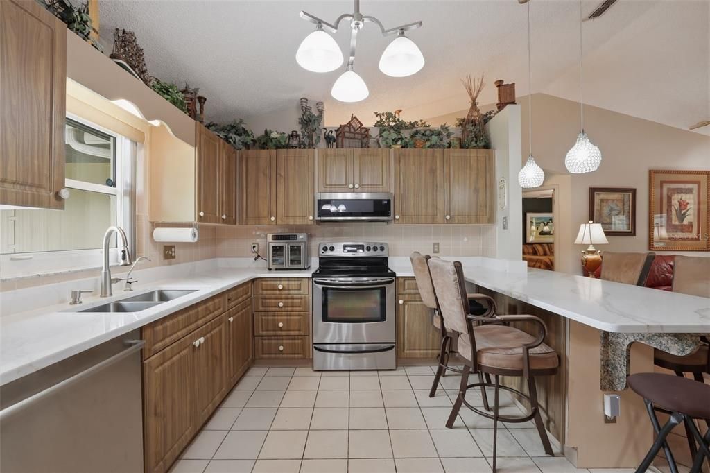 For Sale: $574,900 (3 beds, 2 baths, 1517 Square Feet)