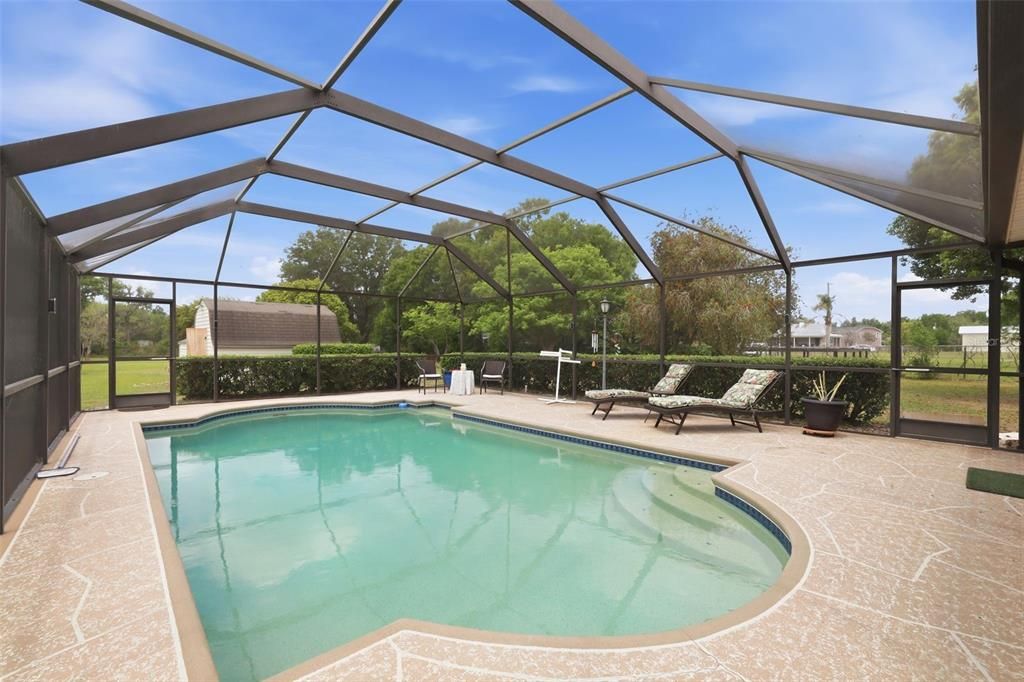 For Sale: $574,900 (3 beds, 2 baths, 1517 Square Feet)