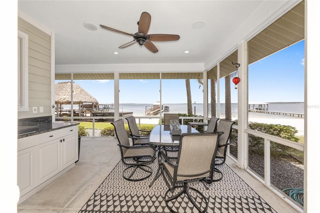 For Sale: $1,650,000 (5 beds, 3 baths, 4776 Square Feet)