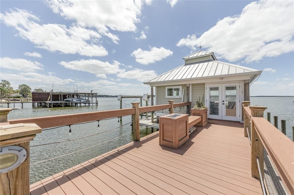 For Sale: $1,650,000 (5 beds, 3 baths, 4776 Square Feet)