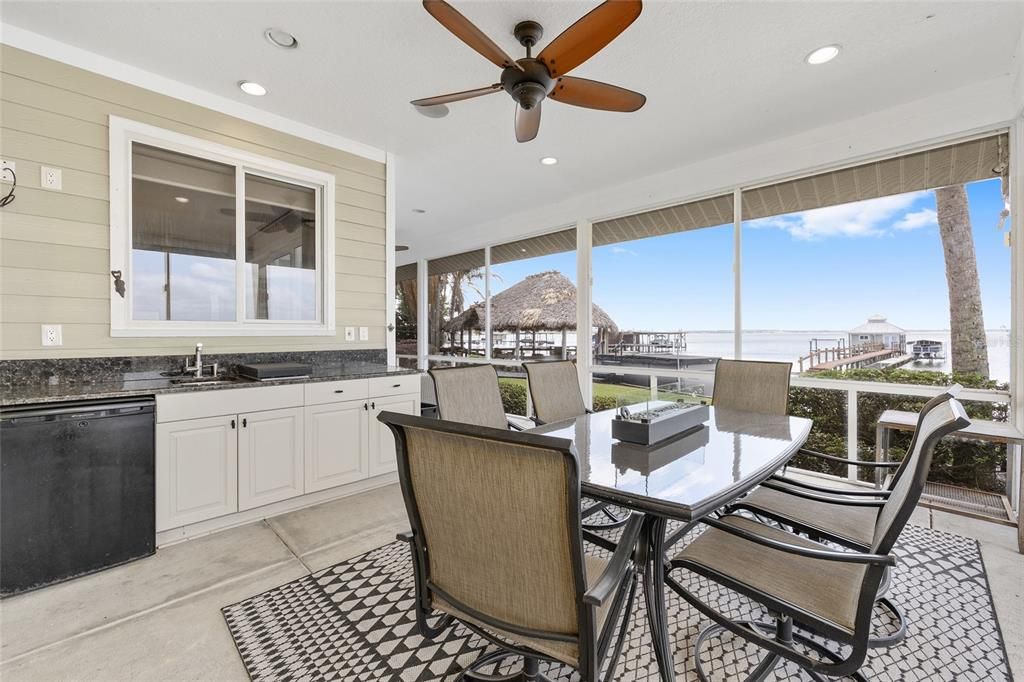 For Sale: $1,650,000 (5 beds, 3 baths, 4776 Square Feet)