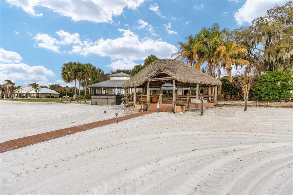 For Sale: $1,650,000 (5 beds, 3 baths, 4776 Square Feet)