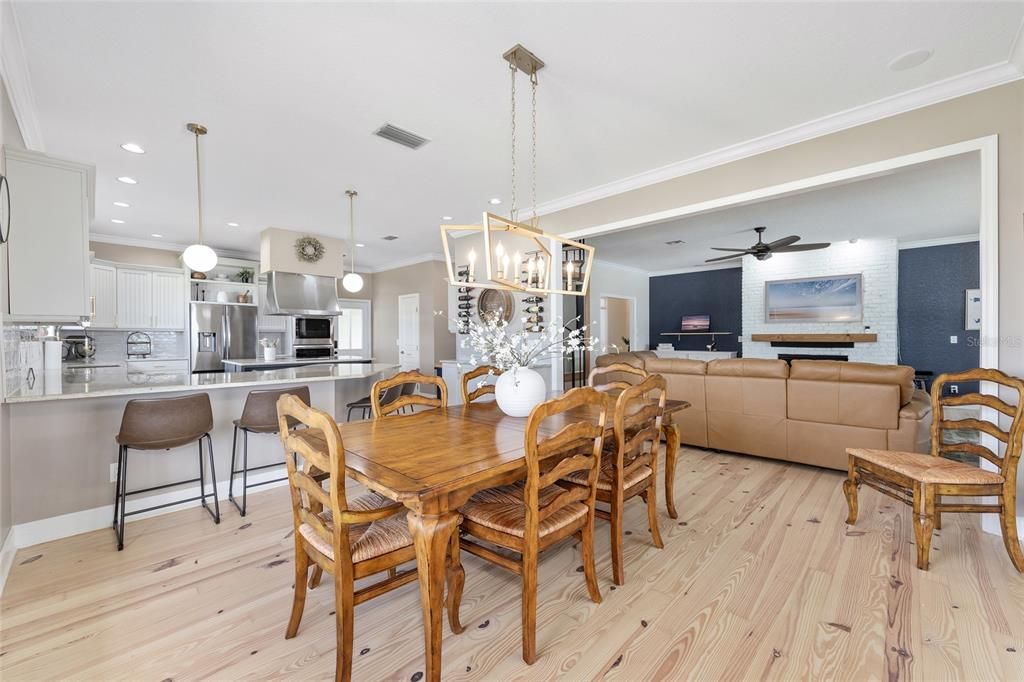 For Sale: $1,650,000 (5 beds, 3 baths, 4776 Square Feet)