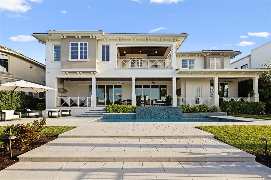 Activo con contrato: $7,500,000 (6 camas, 6 baños, 6600 Pies cuadrados)