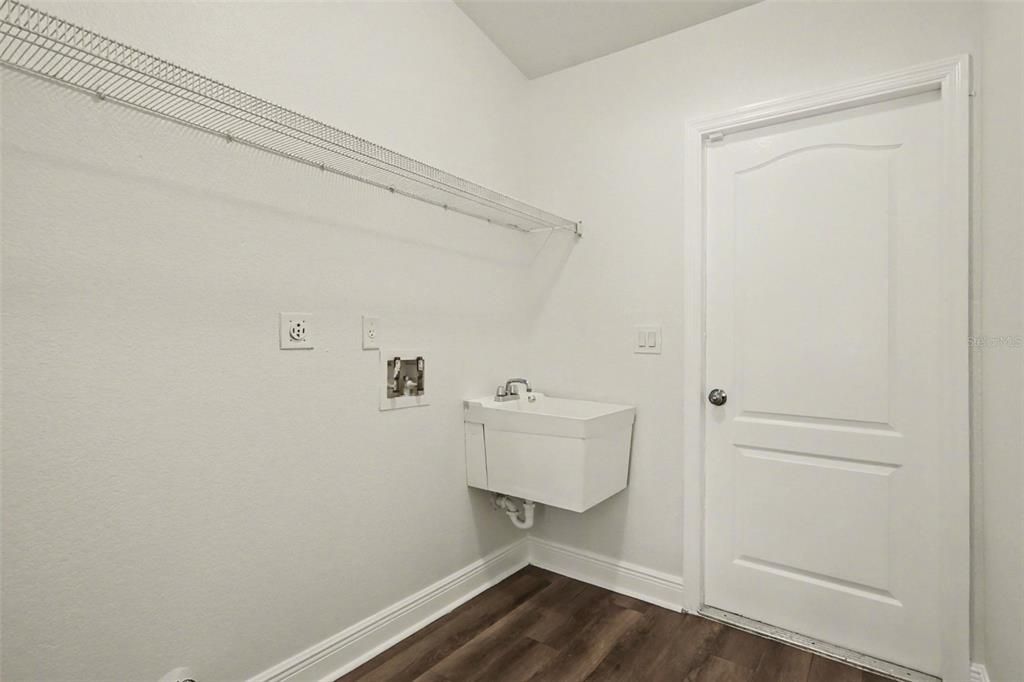 En Venta: $314,950 (3 camas, 2 baños, 1580 Pies cuadrados)