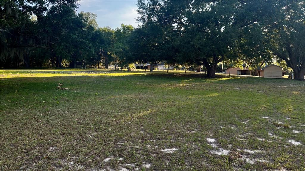 待售: $249,000 (4.36 acres)