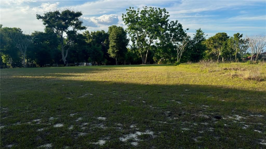 待售: $249,000 (4.36 acres)