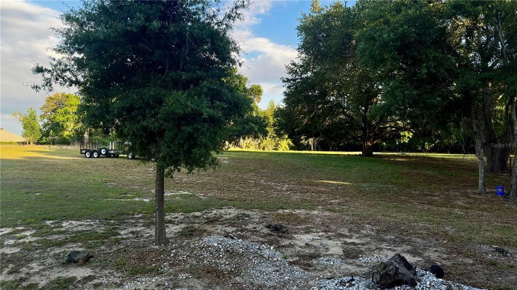 待售: $249,000 (4.36 acres)