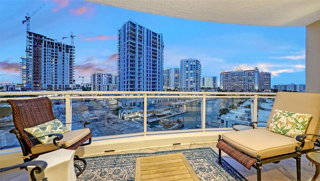 For Sale: $2,750,000 (2 beds, 3 baths, 3135 Square Feet)
