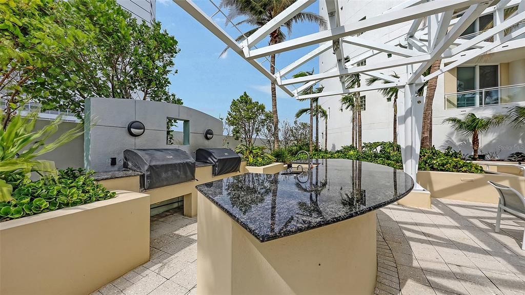 For Sale: $2,750,000 (2 beds, 3 baths, 3135 Square Feet)