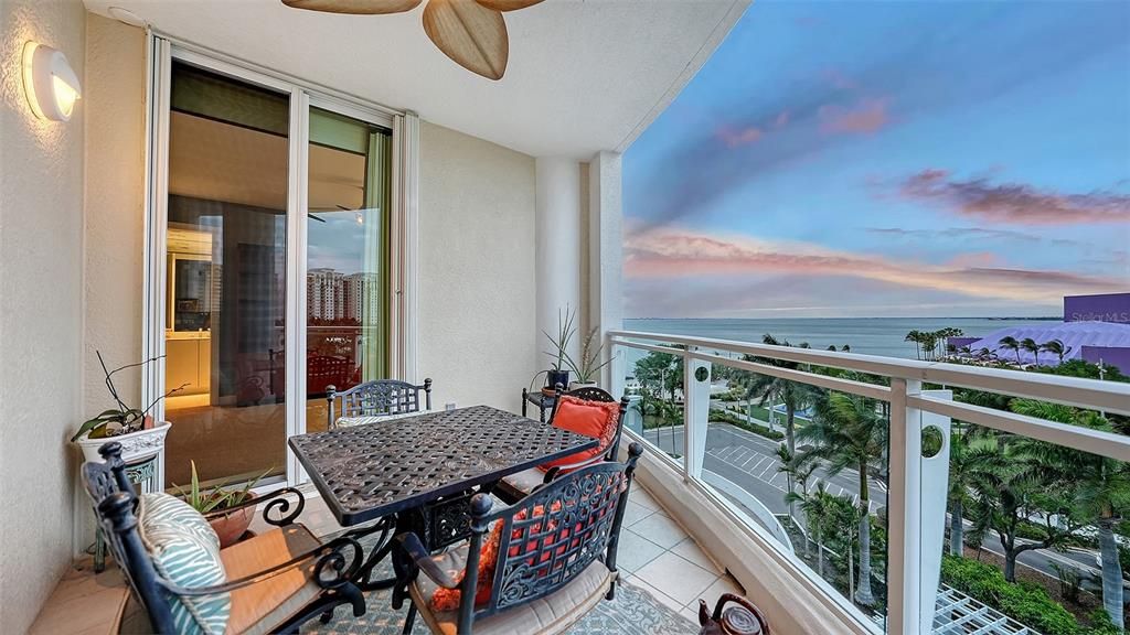 For Sale: $2,750,000 (2 beds, 3 baths, 3135 Square Feet)