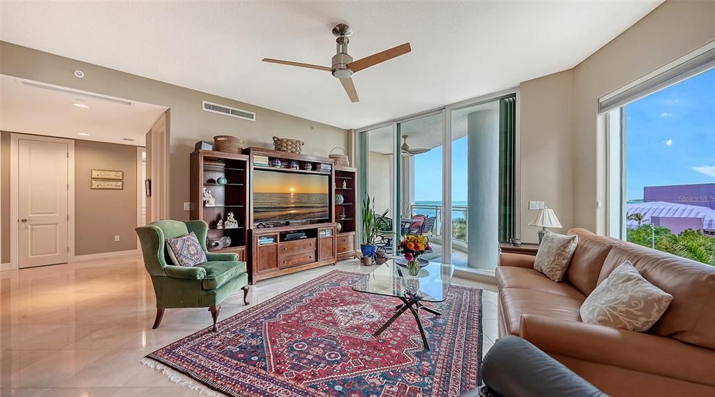 For Sale: $2,750,000 (2 beds, 3 baths, 3135 Square Feet)