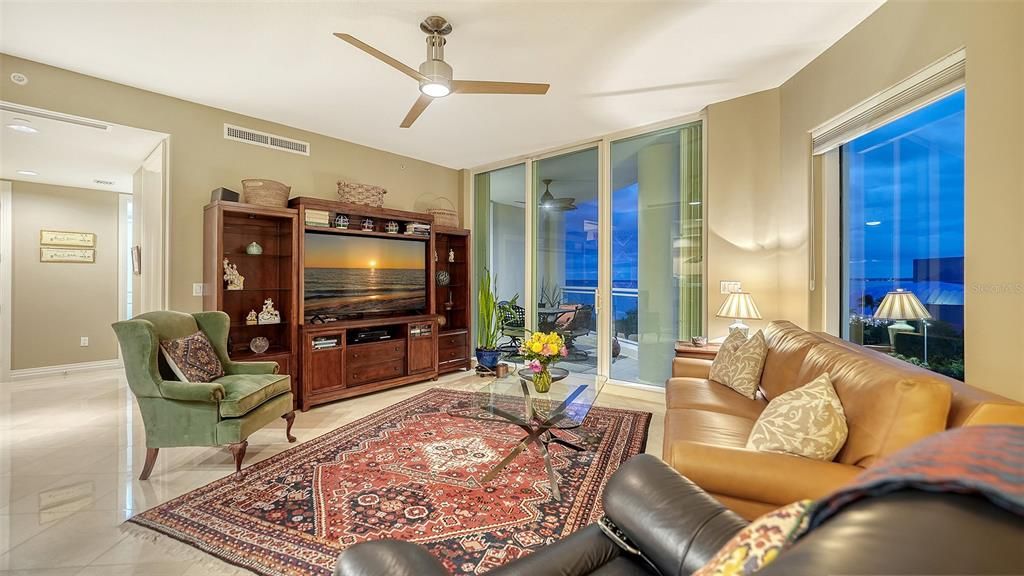 For Sale: $2,750,000 (2 beds, 3 baths, 3135 Square Feet)