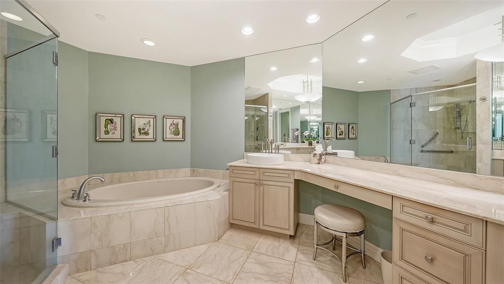 For Sale: $2,750,000 (2 beds, 3 baths, 3135 Square Feet)