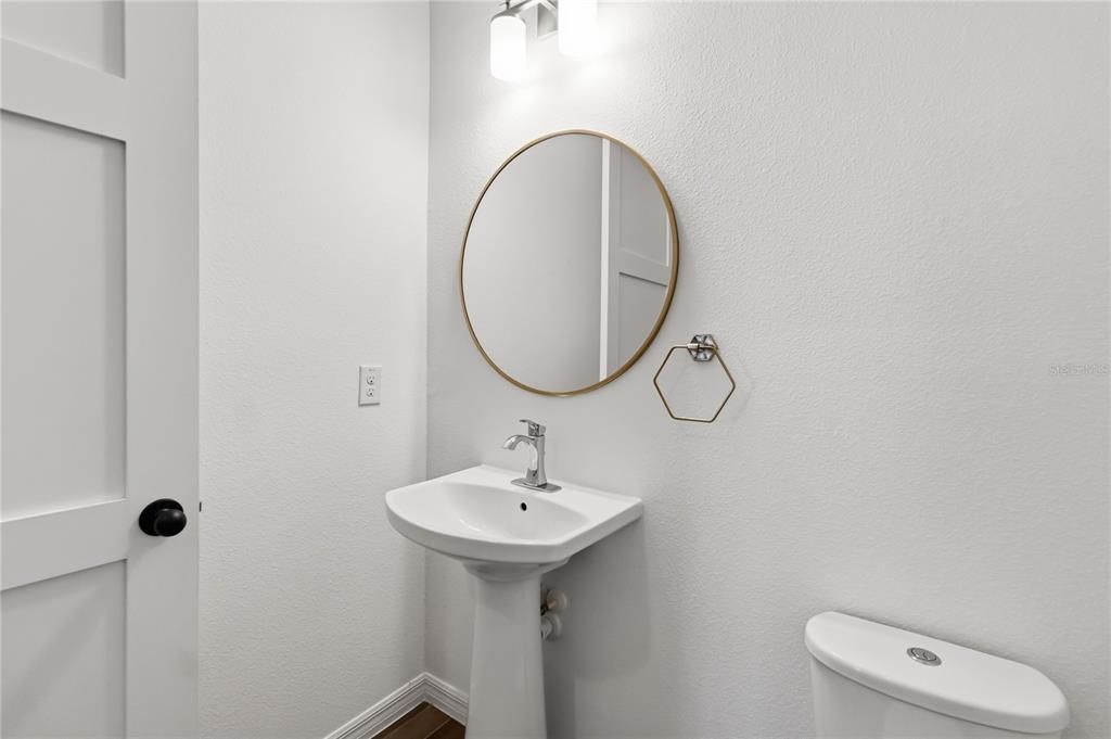 Activo con contrato: $795,000 (4 camas, 3 baños, 3092 Pies cuadrados)