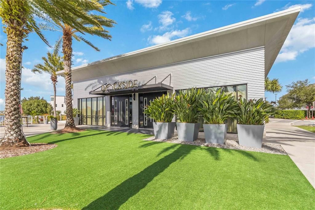 Activo con contrato: $795,000 (4 camas, 3 baños, 3092 Pies cuadrados)