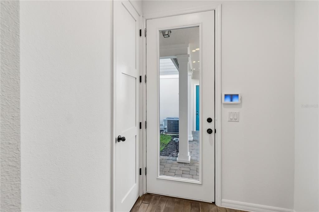 Activo con contrato: $795,000 (4 camas, 3 baños, 3092 Pies cuadrados)