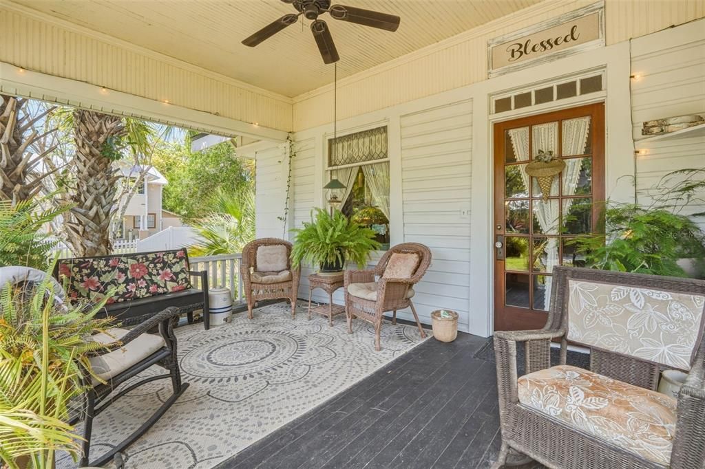 For Sale: $440,000 (3 beds, 2 baths, 2491 Square Feet)