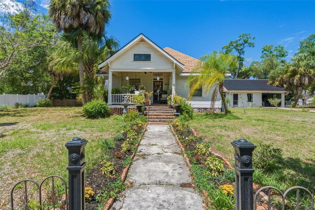 For Sale: $440,000 (3 beds, 2 baths, 2491 Square Feet)