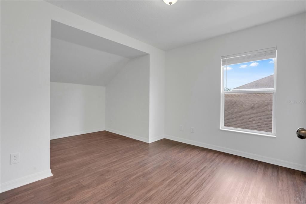 En Venta: $384,900 (4 camas, 2 baños, 1913 Pies cuadrados)