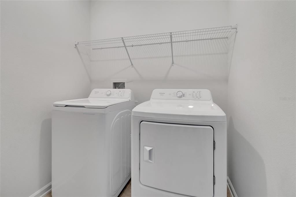 For Rent: $2,500 (4 beds, 2 baths, 1708 Square Feet)