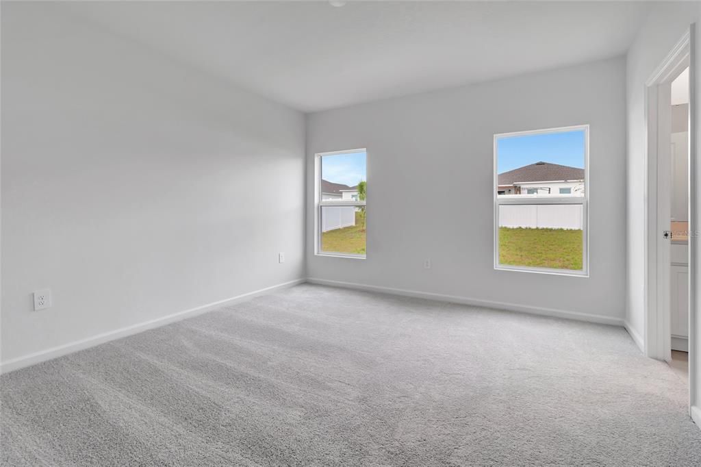 For Rent: $2,500 (4 beds, 2 baths, 1708 Square Feet)