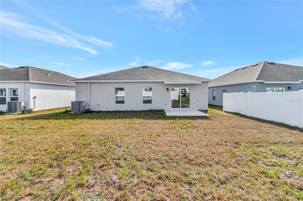 For Rent: $2,500 (4 beds, 2 baths, 1708 Square Feet)