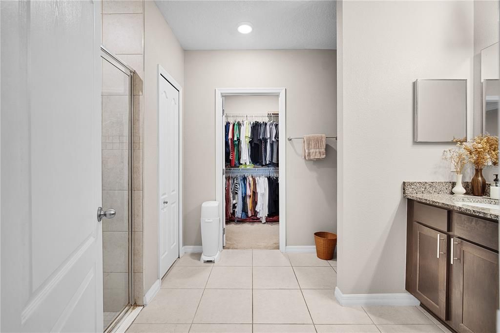 En Venta: $367,999 (3 camas, 2 baños, 1600 Pies cuadrados)